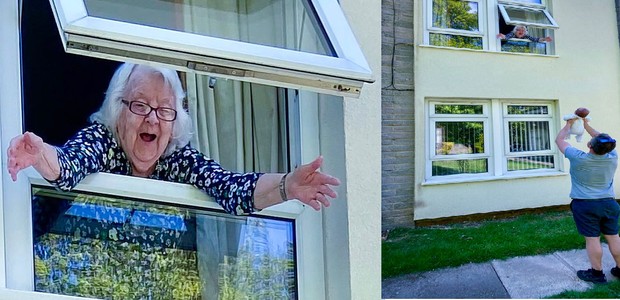 Bisavó conhece neta pela janela  (Foto: Reprodução: Daily Mirror/Andy Stenning)