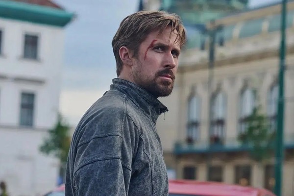 Ryan Gosling no filme Agente Oculto (2022) (Foto: Divulgação)