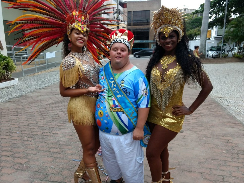 Carlos Augusto, rei momo do carnaval 2019 em Cabo Frio, RJ, vai receber chave da cidade — Foto: Projeto Carnaval Para Todos / Divulgação