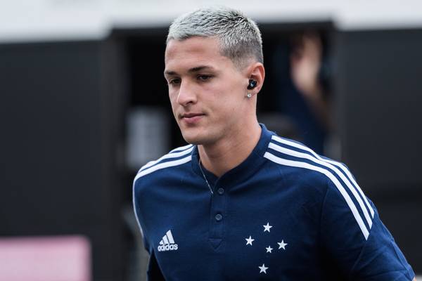 Escalação do Cruzeiro: Mateus Vital voltar a ser opção de Pepa; William e Lucas Oliveira iniciam transição