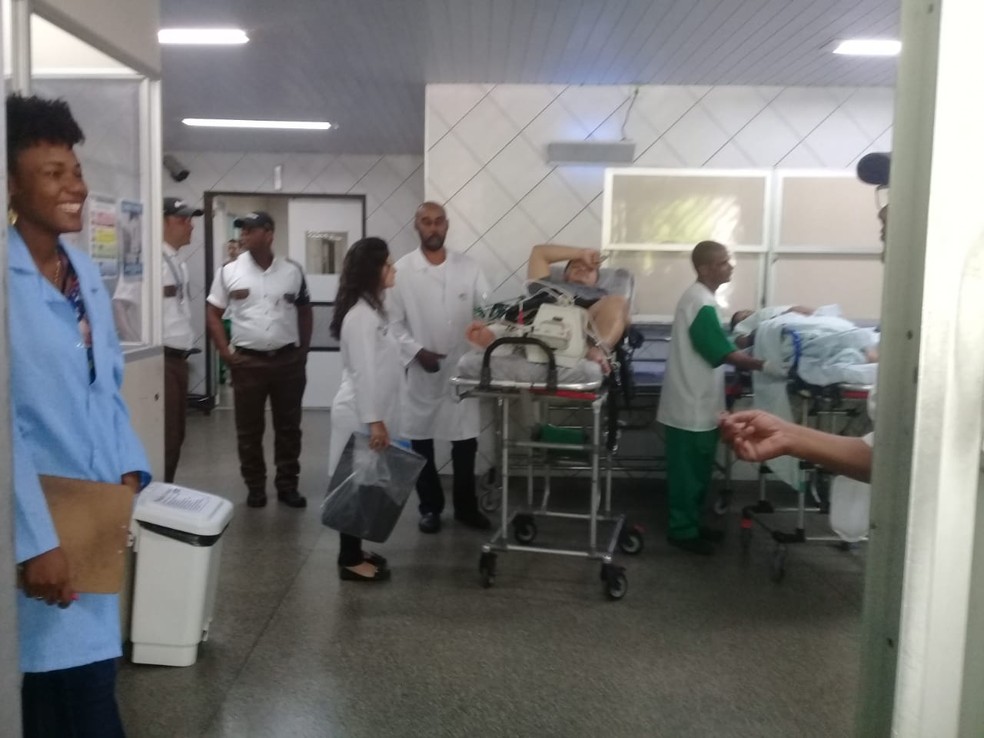 Eliedelson foi atingido por um tiro na perna direita e sofreu uma fratura exposta grau três, com comprometimento vascular, na altura da canela, e estava internado no Hospital Geral do Estado (HGE) desde o dia 6 de julho. — Foto: Cid Vaz / TV Bahia