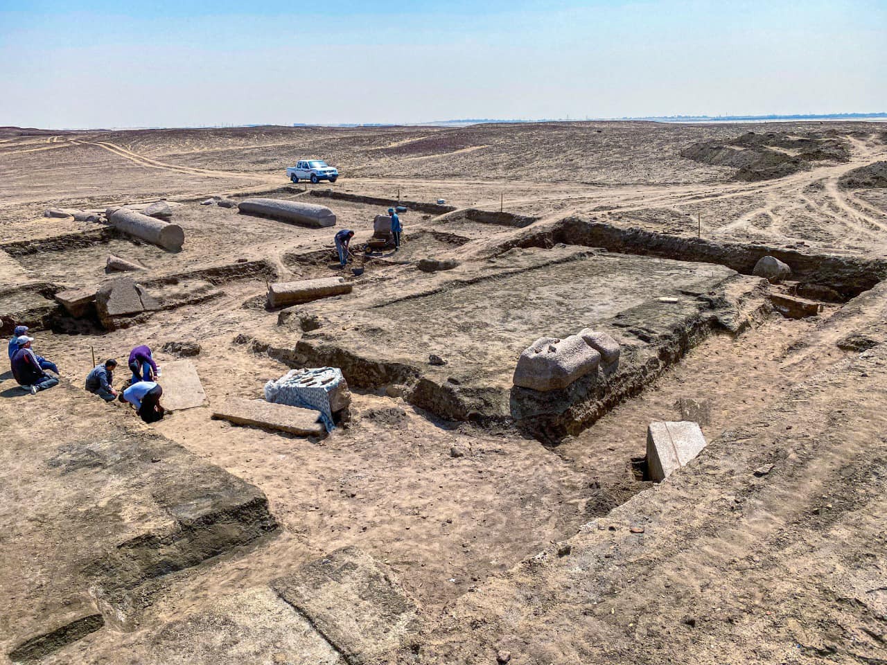 Ruínas do Templo de Zeus no sítio arqueológico de Tell el-Farma no Egito  (Foto: Ministry of Tourism and Antiquities/Reprodução/Facebook)