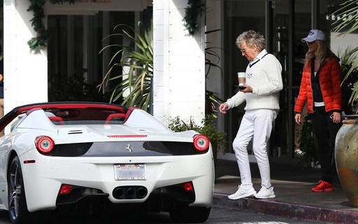 Rod Stewart Circula Com Ferrari De R 2 5 Milh 245 Es Quem