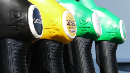 Veja como diferentes especialistas veem nova redução no preço do diesel pela Petrobras 