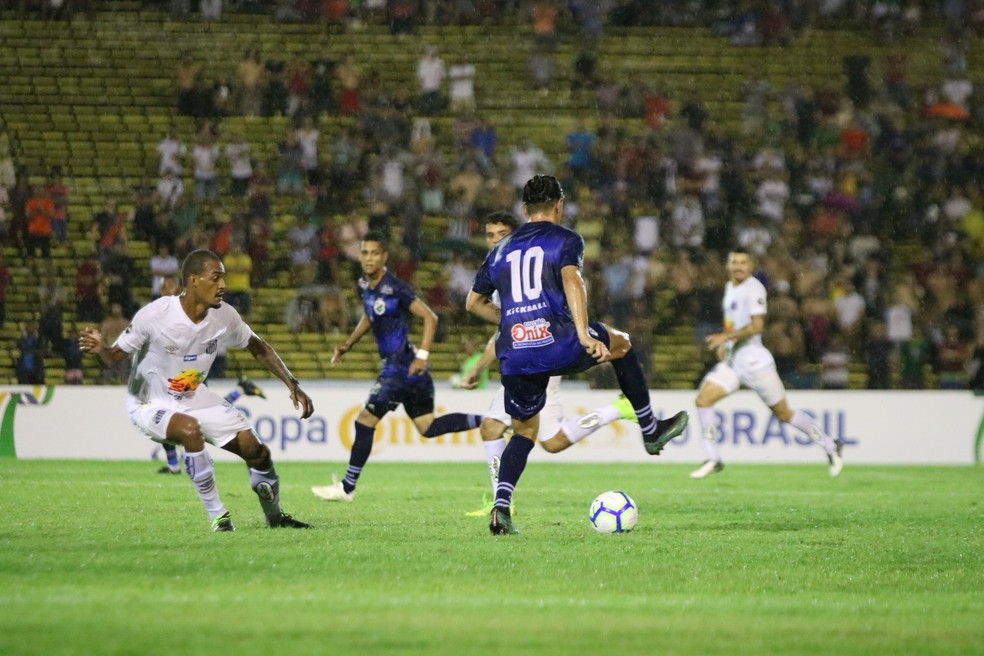 Altos x Santos, partida vÃ¡lida pela primeira fase da Copa do Brasil â Foto: Arthur Ribeiro/GloboEsporte.com