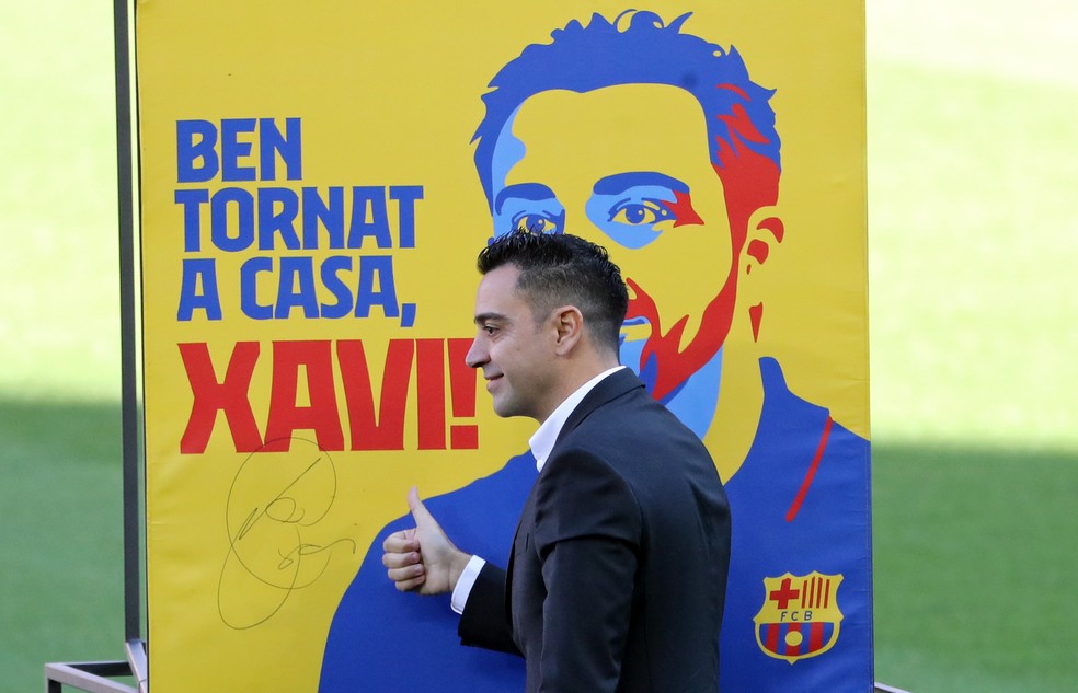 Xavi assumiu o comando do Barcelona nesta temporada e conseguiu melhorar o time — Foto: Getty Images