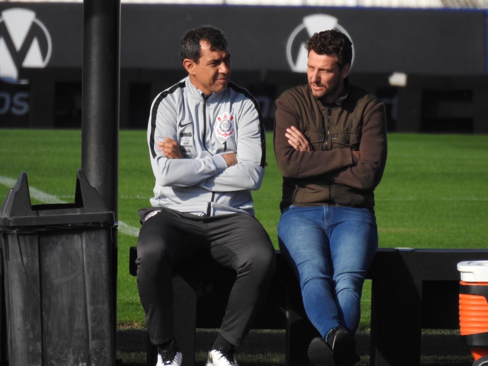 Técnico da Inter de Limeira, Elano faz visita a Fábio Carille no Corinthians