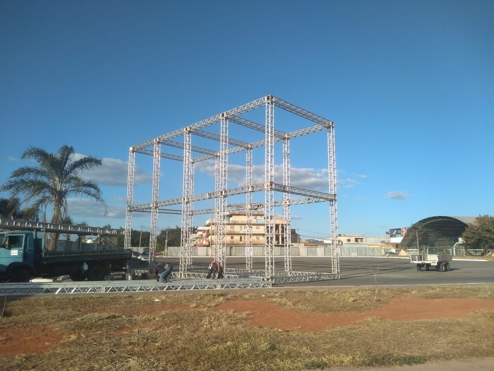 Montagem Cine Drive in nas Cidades — Foto: Divulgação 