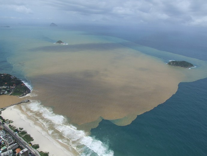 Poluição avança na região do Quebra-Mar e Postinho da Barra (Foto: Mário Moscatelli/OlhoVerde)
