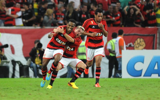 Elias gol Flamengo x Botafogo (Foto: André Durão / Globoesporte.com)