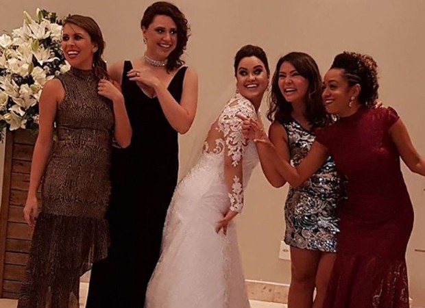 Mariane Oliva, Francis Helena, Ana Olívia Seripieri, Vivian Nagura e Aretha Oliviera (Foto: Reprodução/Instagram)