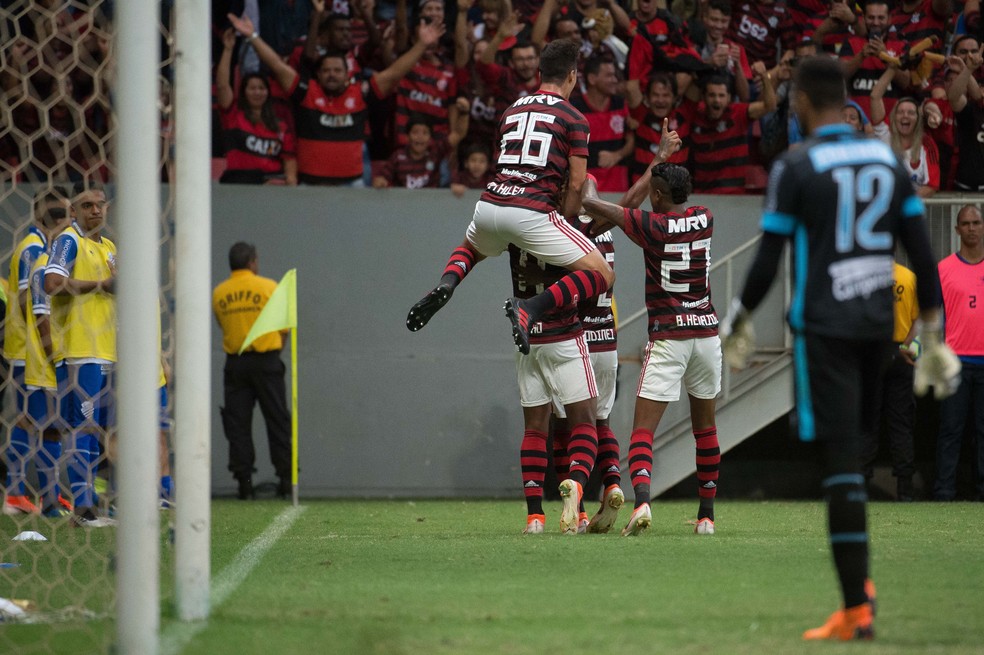 Flamengo vence o CSA em Brasília — Foto: Alexandre Vidal
