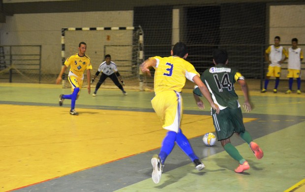 Independente perde para o Constelação no Futsal Sub-20 (Foto: Rodrigo Litaiff)