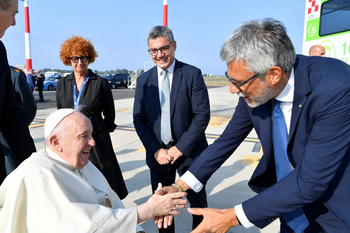 Pope Francis Visits Canada to Strengthen Apology for Residential School Abuse |  World