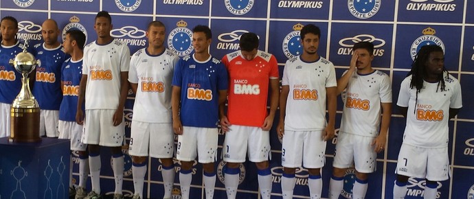 Cruzeiro tem conversas adiantadas com patrocinador master e fornecedor