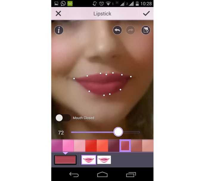 Aplicação de batom no YouCam Makeup (Foto: Reprodução/ Marcela)