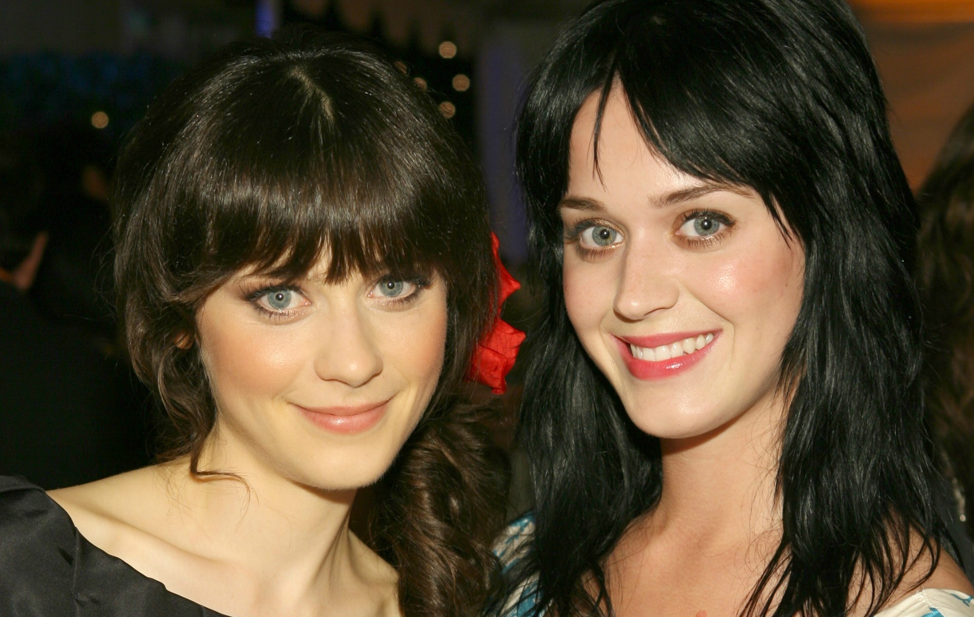 Zooey Deschanel (à esq.) e Katy Perry: invejosos dirão que é montagem. (Foto: Getty Images)