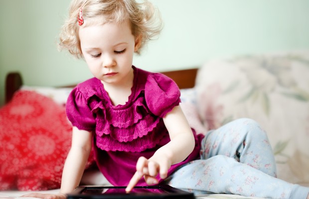 crianca_tablet (Foto: Shutterstock)