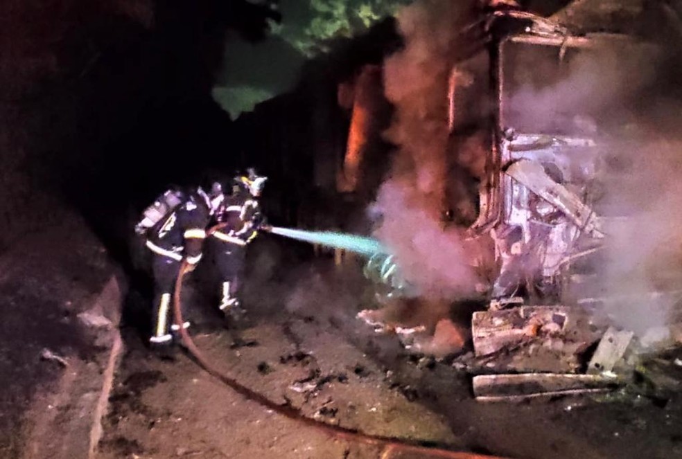 Sargento da PM morre após acidente de trânsito — Foto: Corpo de Bombeiros