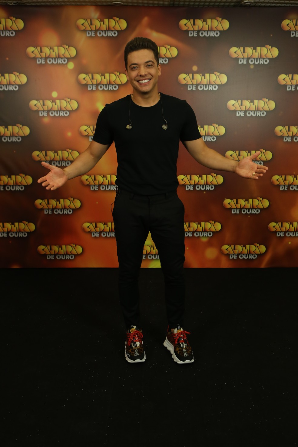 Wesley SafadÃ£o escolhe look despojado para o 'CaldeirÃ£o de Ouro' â Foto: Isabella Pinheiro/Gshow
