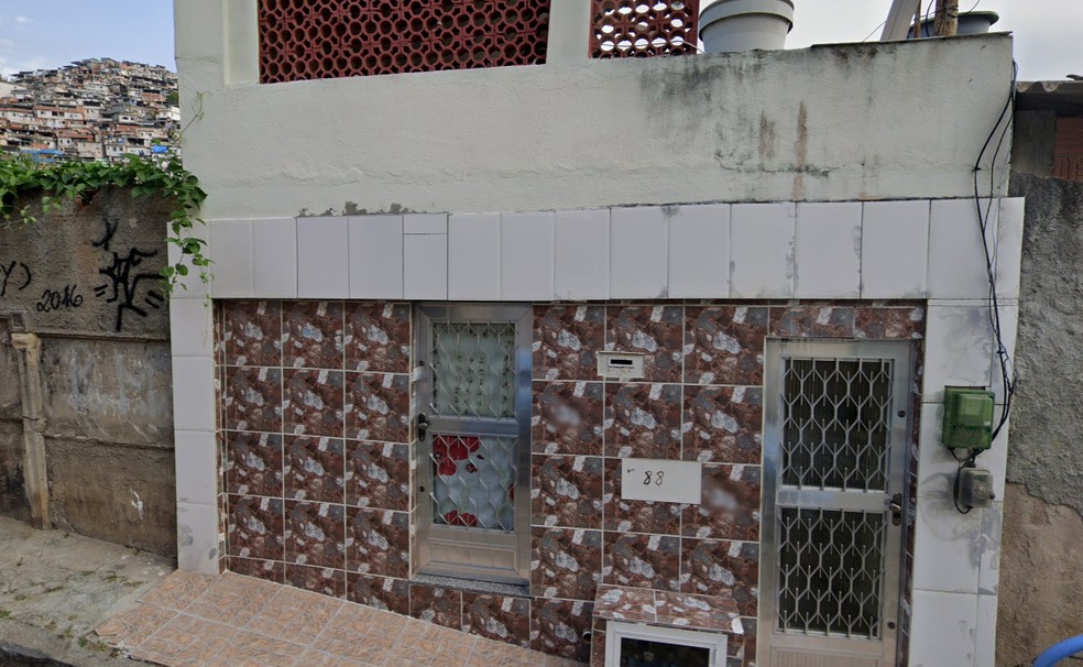 Casa próxima a Morro da Coroa onde jovem foi atingido por tiro — Foto: Reprodução/ Google Images