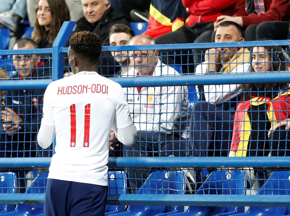 Raheem Sterling Inglaterra x Montenegro — Foto: Reuters