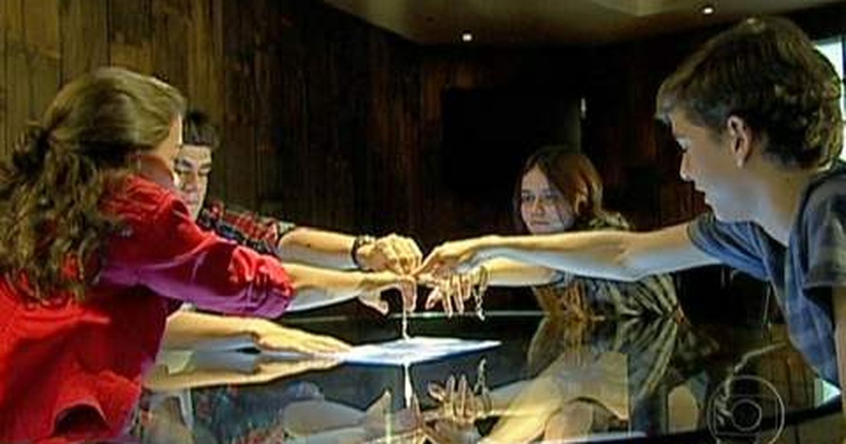 Jornal Hoje - Brincadeira do compasso vira mania