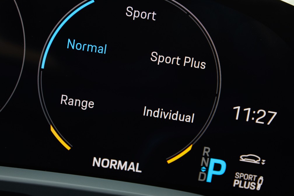 Porsche Taycan tem 5 modos de condução — Foto: Divulgação