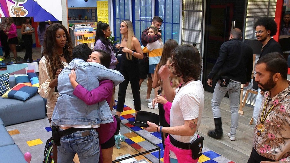 BBB21: A casa ficou surpresa com a Eliminação da sister — Foto: Globo