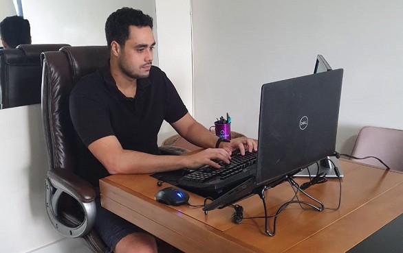 Gabriel Ratto, funcionário da Guiabolso: produtividade aumentou no home office (Foto: Divulgação)