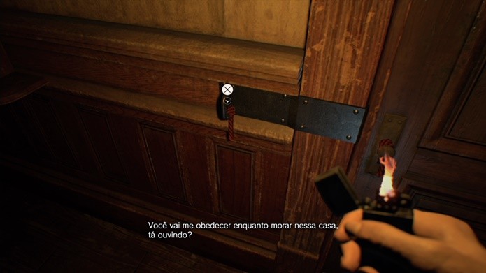 Filhas, DLC de Resident Evil 7, é focada na exploração e coleta de itens (Foto: Reprodução/Felipe Demartini)