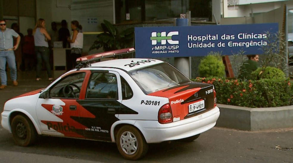Mulher segue internada na Unidade de Emergência do Hospital das Clínicas — Foto: Antônio Luiz/EPTV