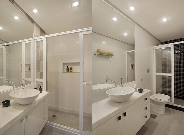 Como os banheiros não têm janelas, a solução foi apostar quase totalmente nos tons claros, para iluminar bem os espaços. Revestimentos dos banheiros Vitrocolori (Foto: Divulgação)