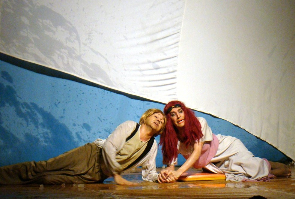 Espetáculo “Tita & Nic”, com a Cia. Cearense de Molecagem é destaque no sábado (5). (Foto: Divulgação)