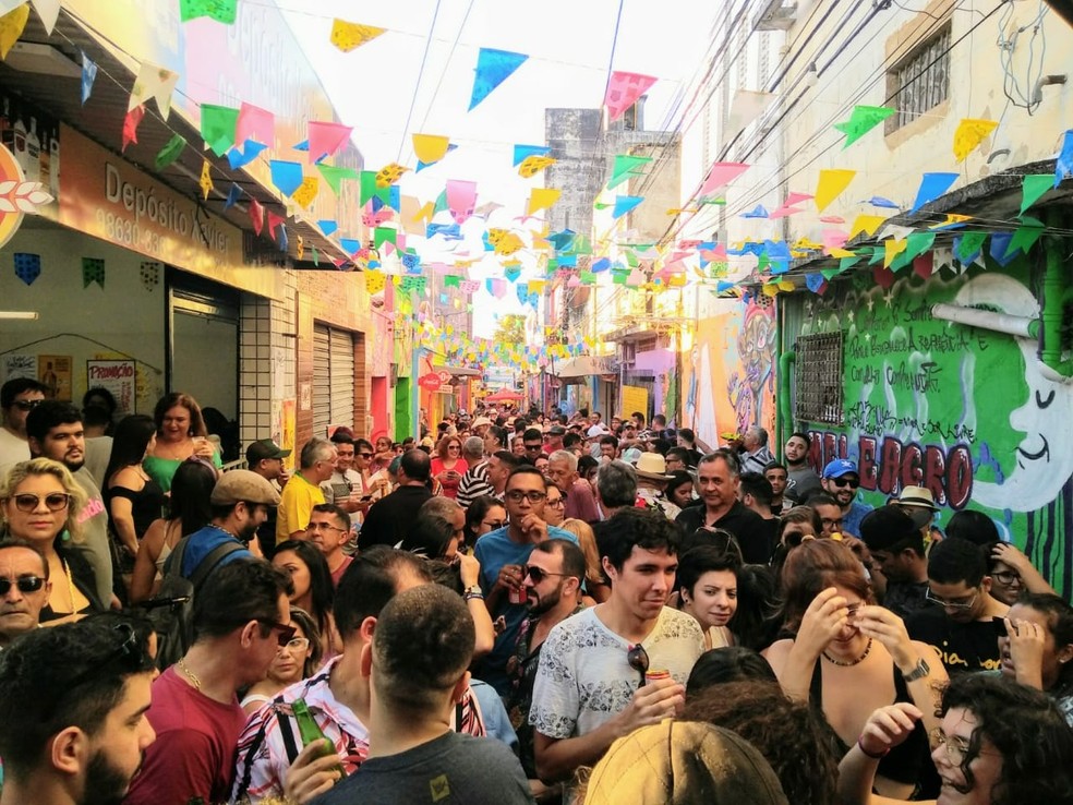 Projeto Hoje Tem Samba no Beco acontece semanalmente no Centro Histórico de Natal — Foto: Rick Ricardo