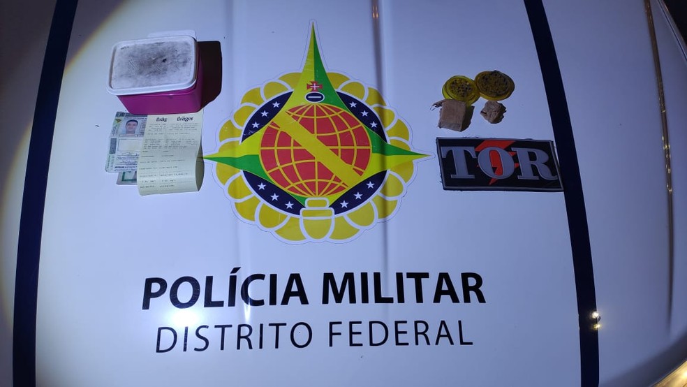 Condutor embriagado, com drogas e descumprindo toque de recolher é multado em R$ 2 mil no DF — Foto: PMDF/Divulgação