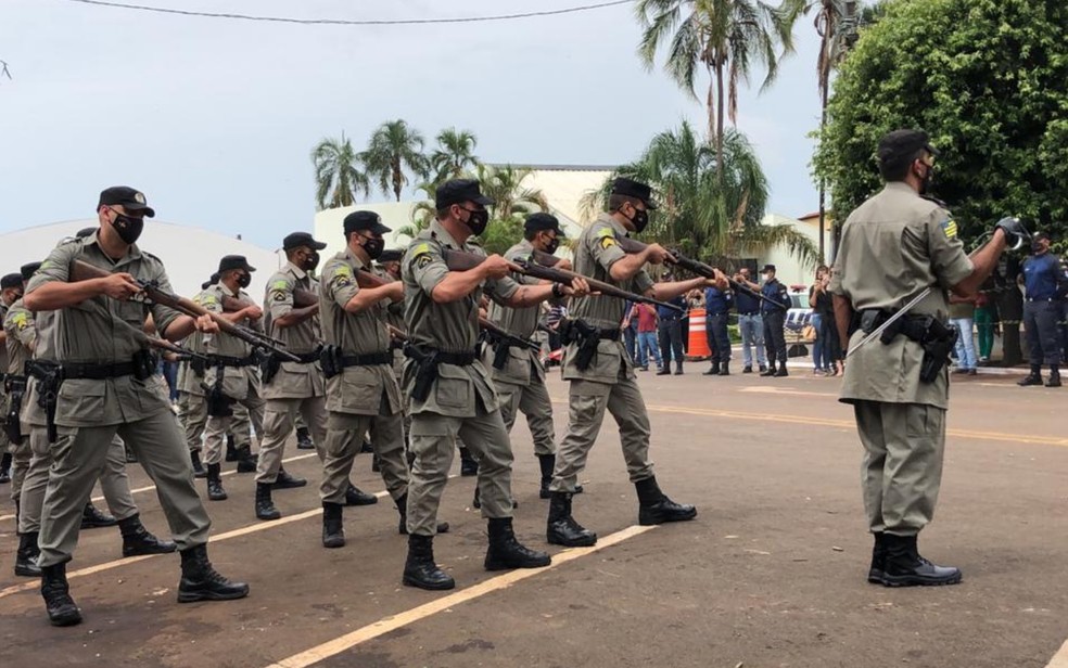 Policiais militares em Jataí, Goiás — Foto: Ana Paula Moreira/TV Anhanguera