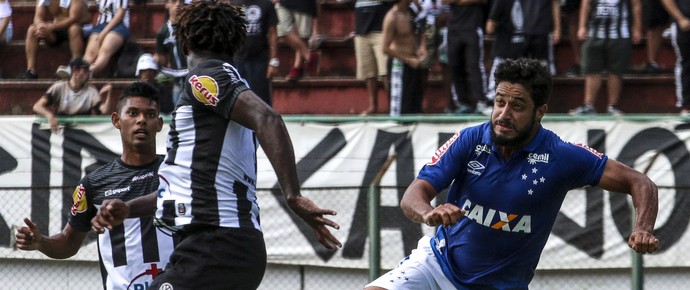 Intrusos: dos 28 gols do Cruzeiro,  só dois não foram do setor ofensivo