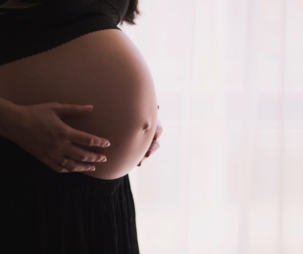 Barriga de grávida (Foto: freestocks.org/Pexels)