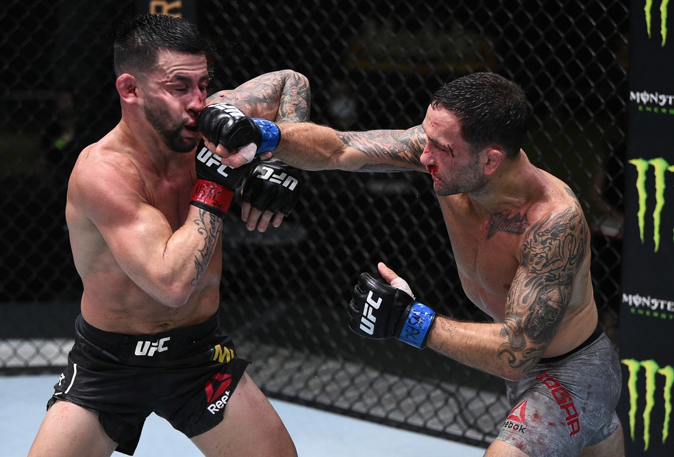 Frankie Edgar conquistou contra Pedro Munhoz a sua primeira vitória no peso-galo do UFC — Foto: Getty Images
