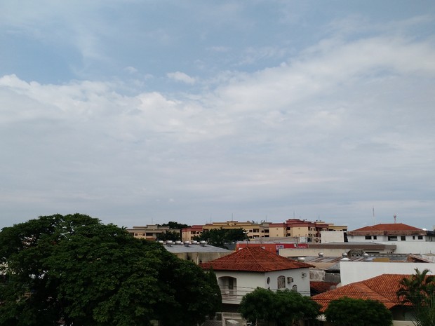 Céu de Campo Grande na tarde deste domingo (20) (Foto: Adriel Mattos/G1 MS)