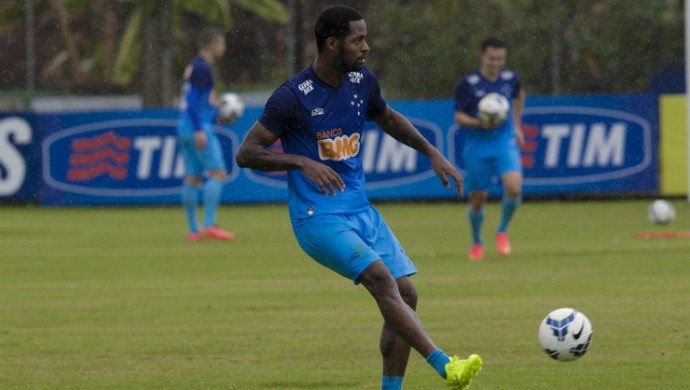 Com Cruzeiro e rival bem, Dedé crê em final mineira na Copa do Brasil