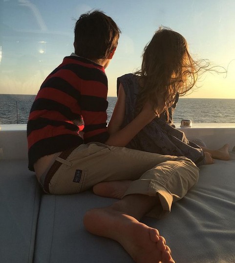 Os filhos do ator Paul Bettany com a atriz Jennifer Connelly  (Foto: Instagram)