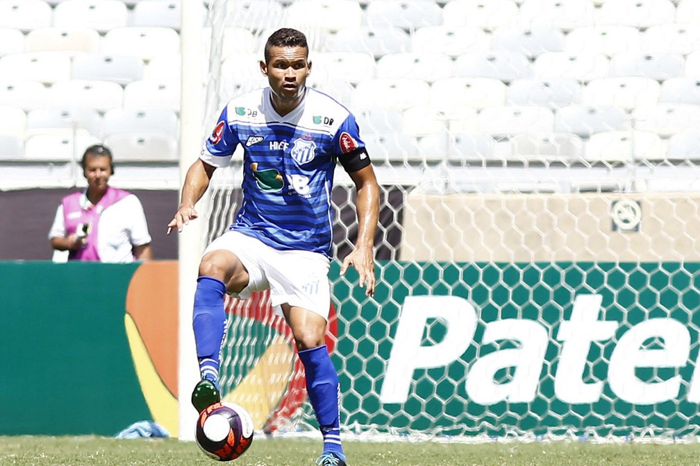 Diego Borges, em 2017, época em que defendeu a URT, de Minas — Foto: Ale Vianna
