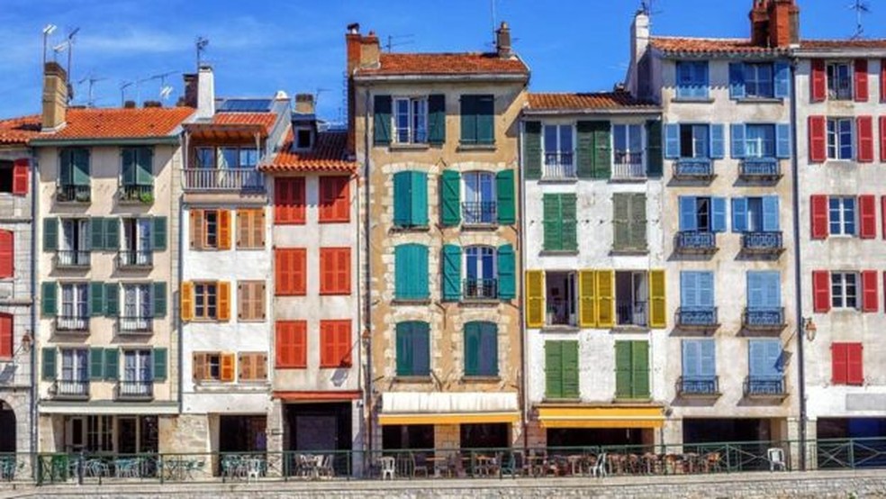 Bayonne faz parte do País Basco da França e tem menos de 300 mil habitantes — Foto: Alamy