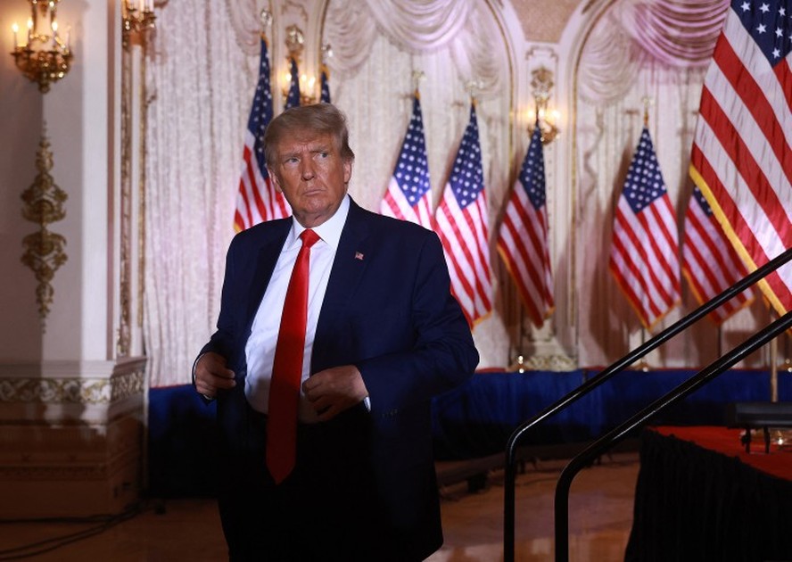 Ex-presidente dos Estados Unidos, Donald Trump, durante discurso em sua casa e resort em Mar-A-Lago, na Flórida