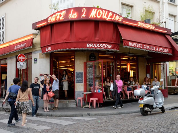 G1 - Café em Paris atrai turistas fãs do filme 'Amelie Poulain' - notícias  em Turismo e Viagem