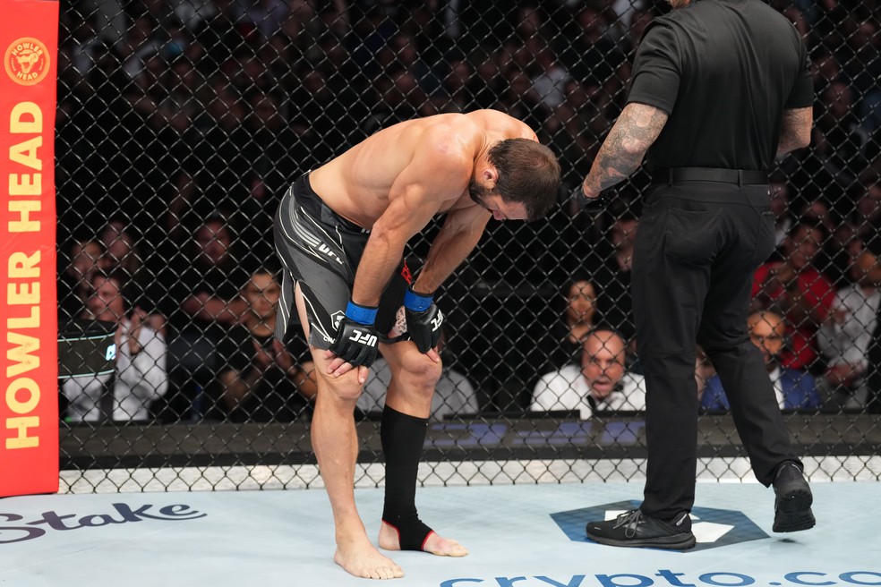 Paulo Borrachinha venceu Luke Rockhold por decisão unânime (triplo 30-27) — Foto: Getty Images