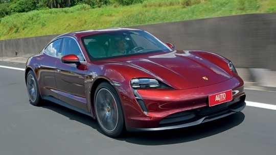 Porsche Taycan visita 14 países em 24 horas e bate recorde entre carros elétricos