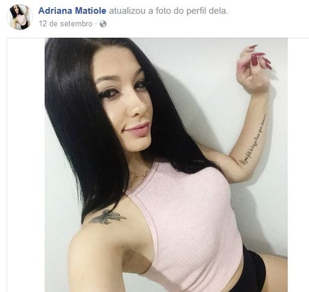Adriana morreu em frente a festa em Balneário Arroio do Silva (Foto: Reprodução/Facebook)